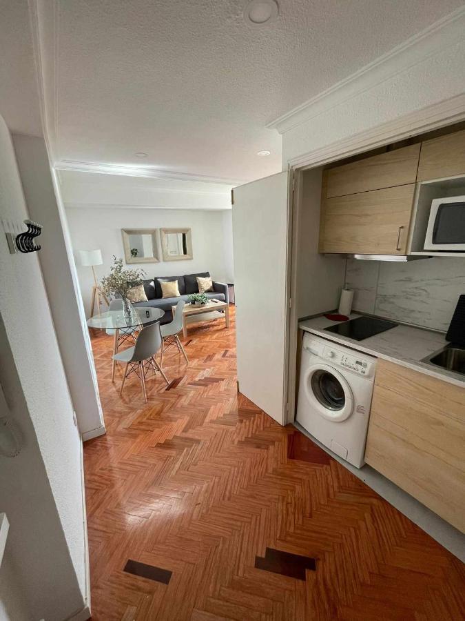 Apartamento Con Terraza Y Vistas Alcalaretiro Madrid Exterior photo